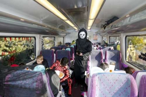 Spooky Train iq-0158