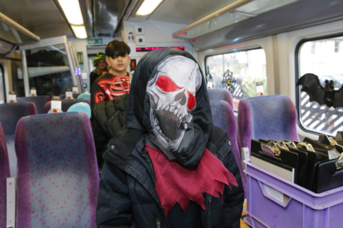 Spooky Train iq-9821